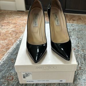 *AUTHENTIC* JIMMY CHOO Black Patent Leather Pump Size 38